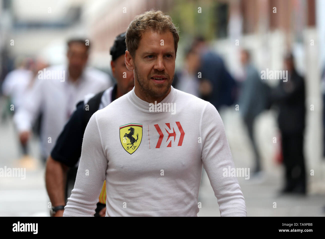 Monte Carlo, Monaco. 23 Maggio, 2019. Sebastian Vettel della Scuderia Ferrari nel paddock durante il Gran Premio di F1 di Monaco Credito: Marco Canoniero/Alamy Live News Foto Stock