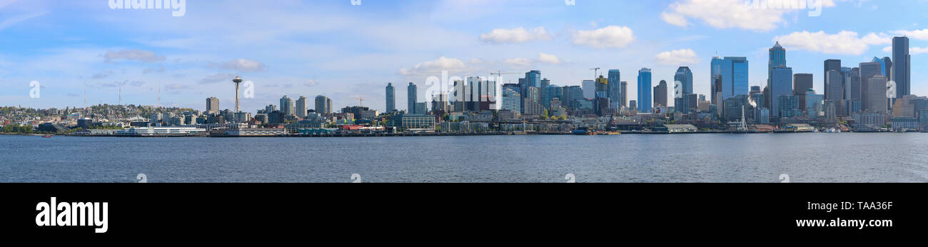Panorama Epic di Seattle dal Puget Sound Foto Stock