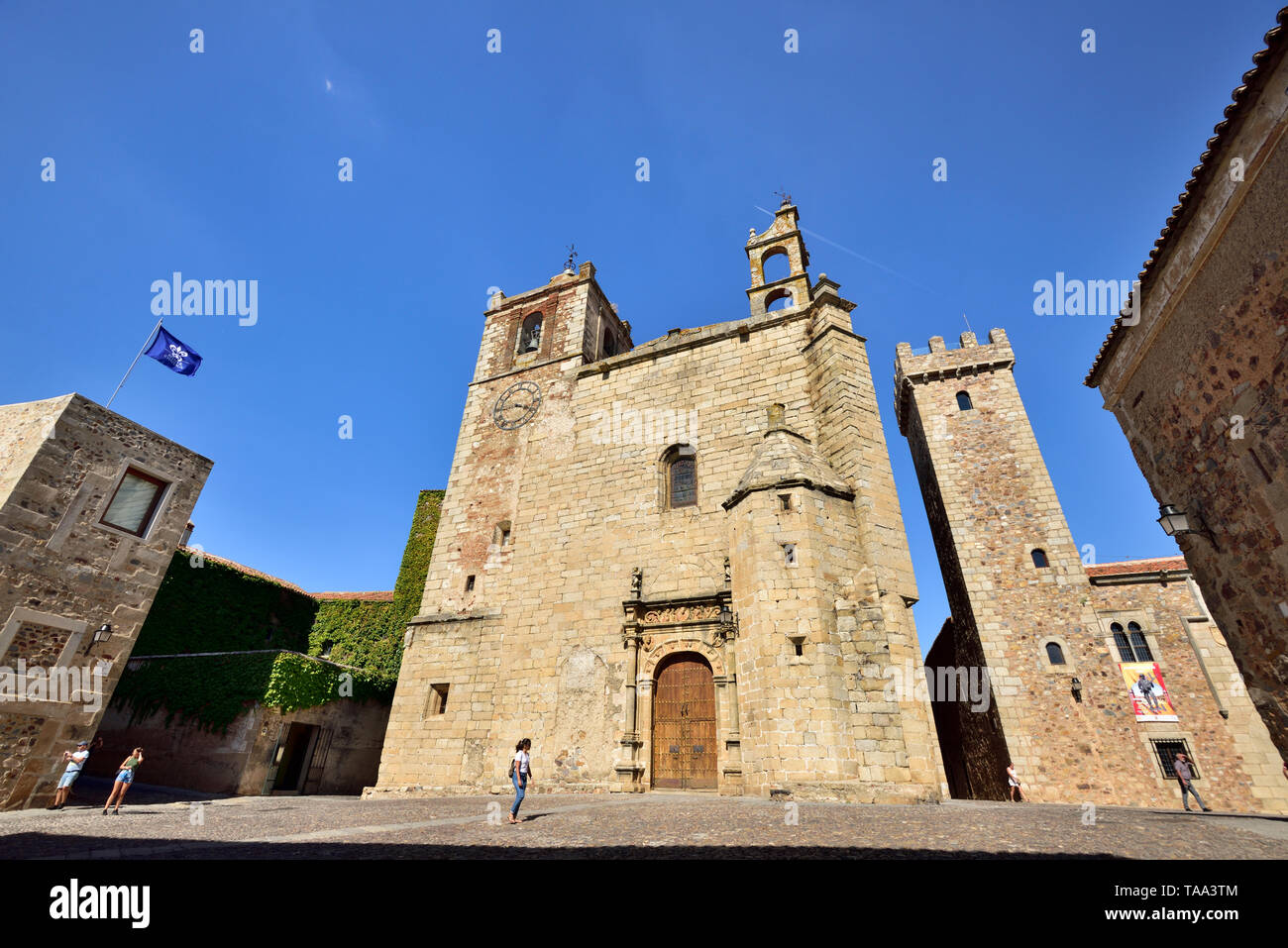 Chiesa di San Mateo. La Città Vecchia, un sito Patrimonio Mondiale dell'Unesco. Caceres, Spagna Foto Stock