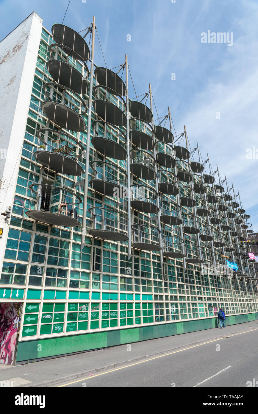 Edificio contenente gli artisti studios presso la fabbrica di crema pasticcera in Digbeth, Birmingham, Regno Unito Foto Stock
