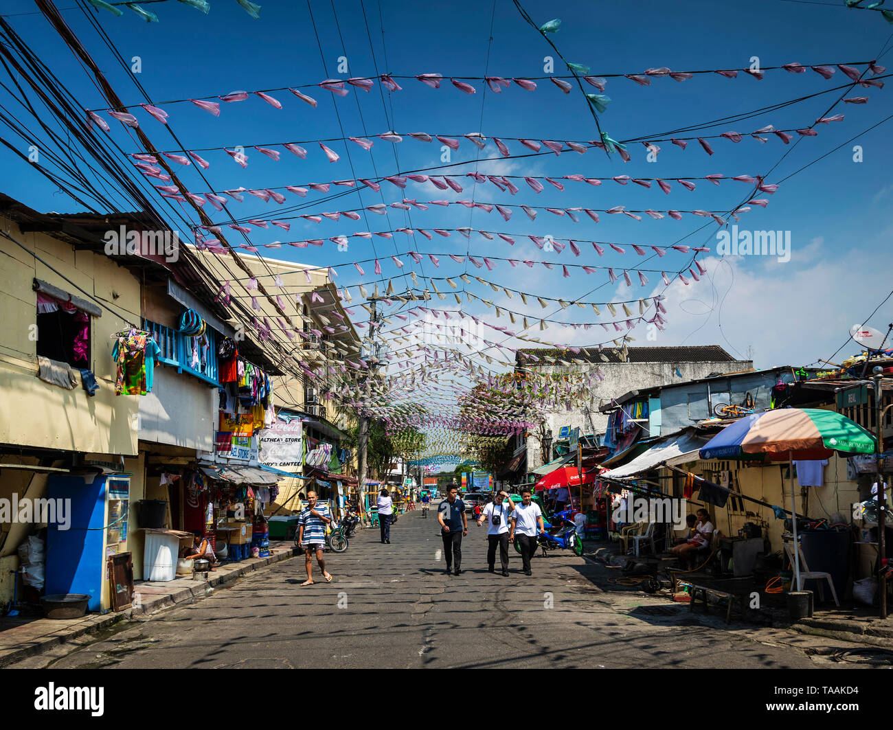 Scena di strada in intramuros città vecchia della città di Manila Filippine Foto Stock