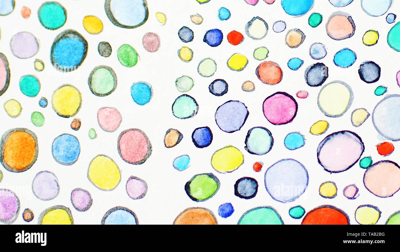 Acquerello multicolori disegnate a mano cerchi pattern. Forme rotonde ornamento. Verniciato colorato design bolle. Foto Stock