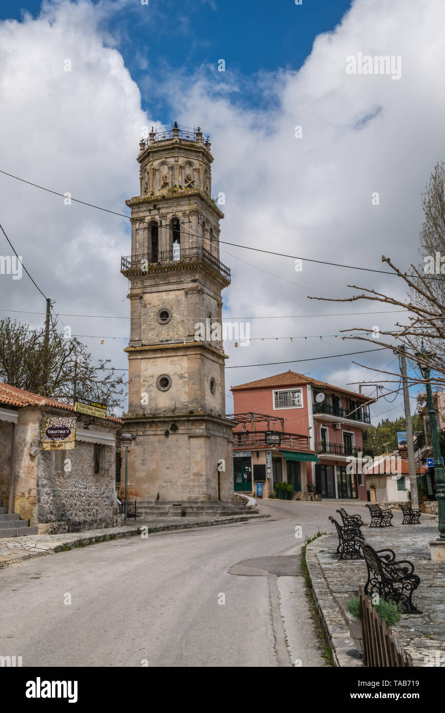 Zakynthos Greece - Aprile 2019 : campanile di una piccola chiesa di Agios Leon village Foto Stock