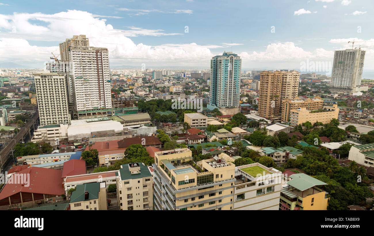 Manila, Filippine - 14 Maggio 2016: Cityscape di Metro Manila dal di sopra Foto Stock