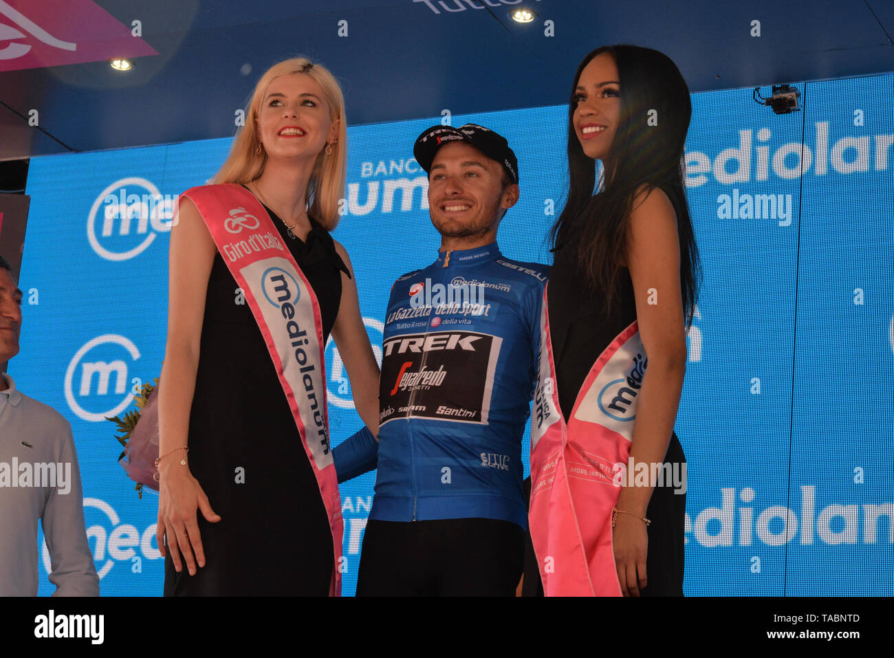 Gianluca Brambilla di Italia e Team Trek - Segafredo Blue Mountains visto durante il 102º Giro d'Italia 2019, fase 12 un 158km Stadio da Cuneo a Pinerolo del Giro d'Italia. Foto Stock