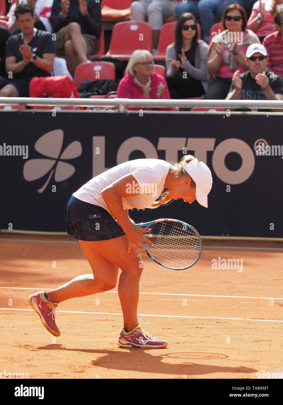 Norimberga, Germania - 23 Maggio 2019: Kazach giocatore di tennis Yulia Putintseva a Euro 250.000 Versicherungscup WTA Tournament quarterfinal match win ag Foto Stock