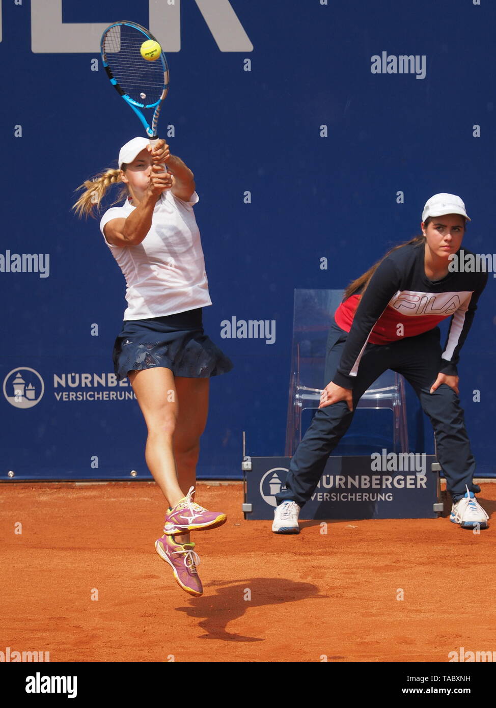 Norimberga, Germania - 23 Maggio 2019: Kazach giocatore di tennis Yulia Putintseva a Euro 250.000 Versicherungscup WTA Tournament quarterfinal match Foto Stock