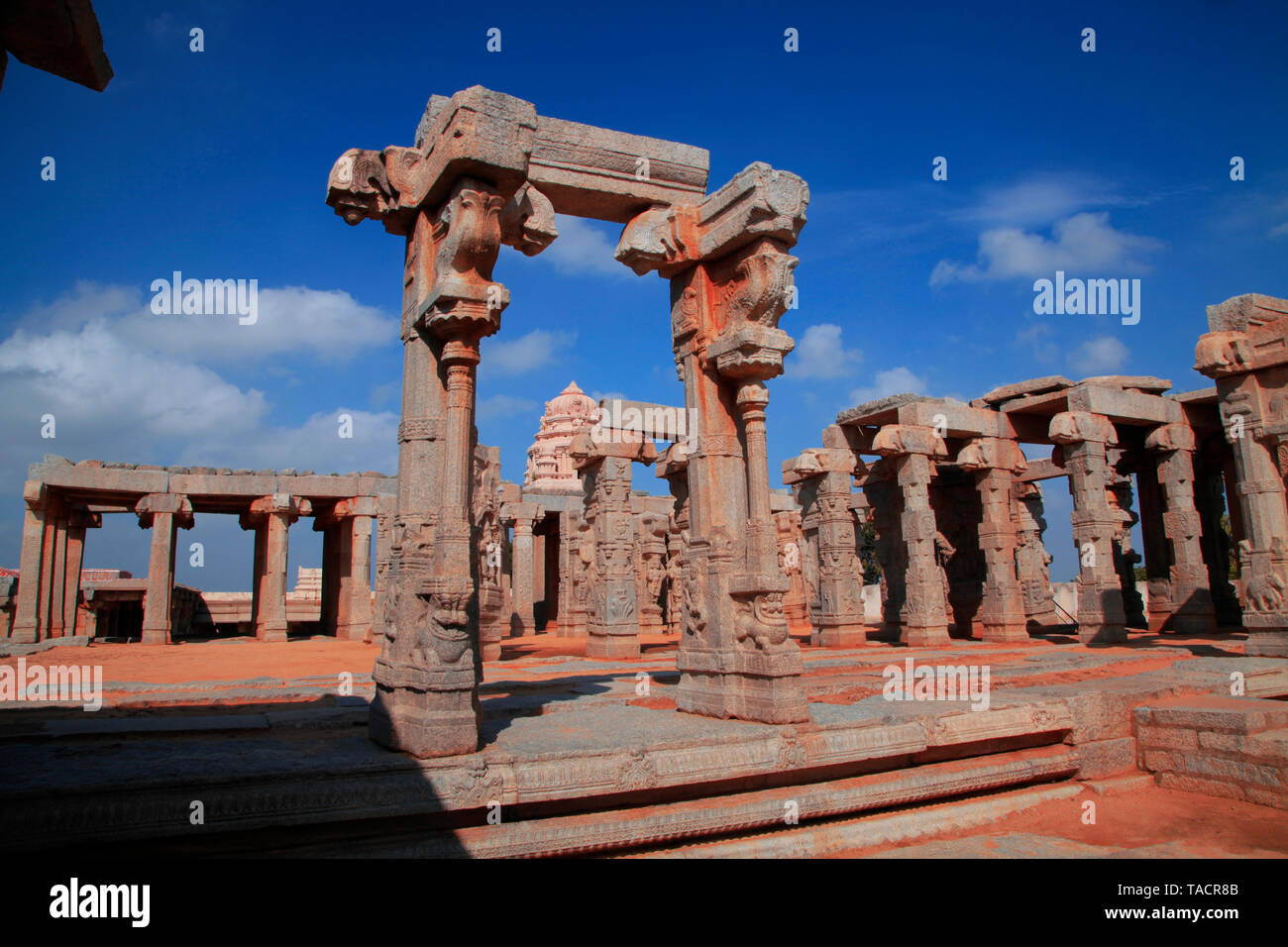 Incompiuta kalyana mantapa, lepakshi, Andhra Pradesh in India, Asia Foto Stock