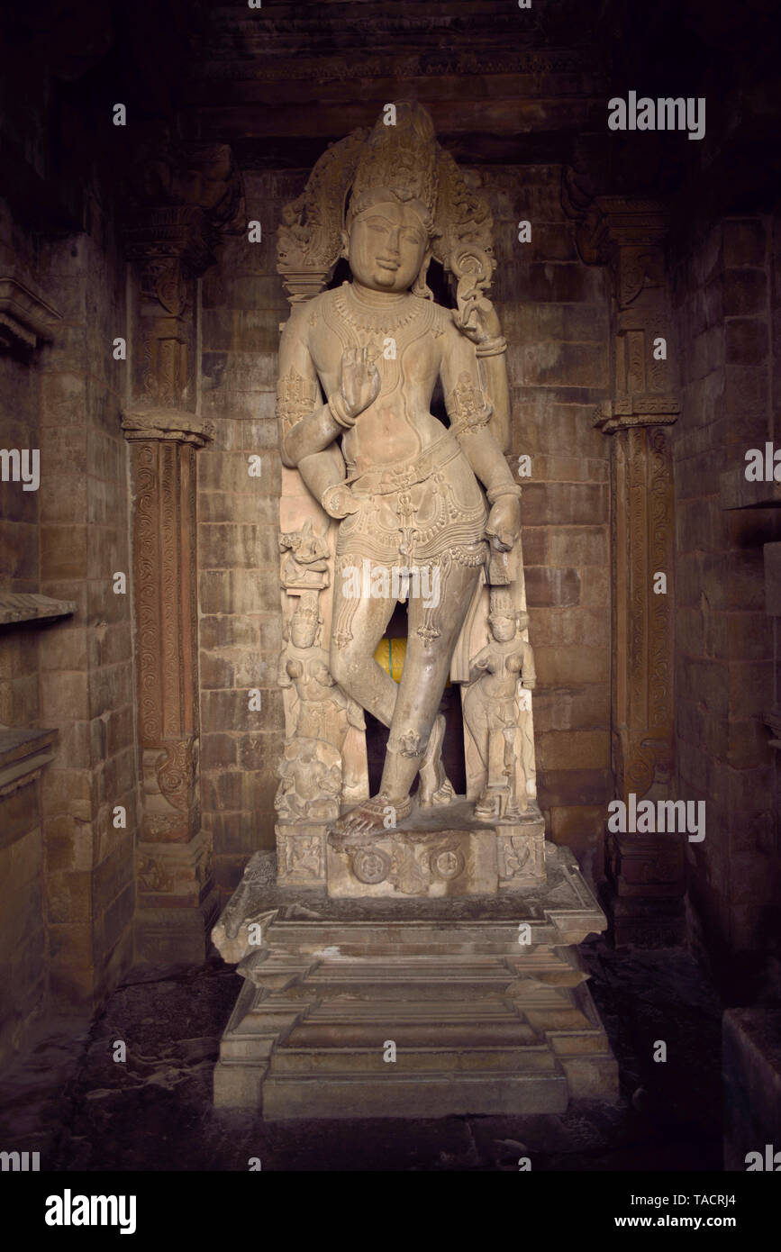 Vishnu scultura in chaturbhuj tempio, Khajuraho, Madhya Pradesh, India, Asia Foto Stock