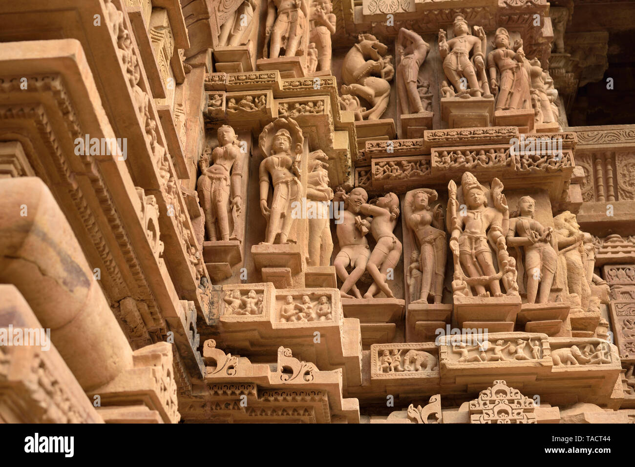 Sculture Lakshmana Temple, Khajuraho, Madhya Pradesh, India, Asia Foto Stock