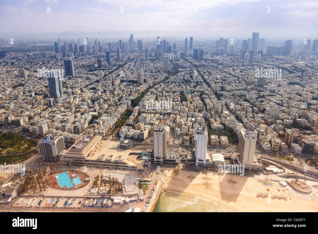 Tel Aviv skyline Israele spiaggia vista aerea della città grattacieli del mare foto Foto Stock
