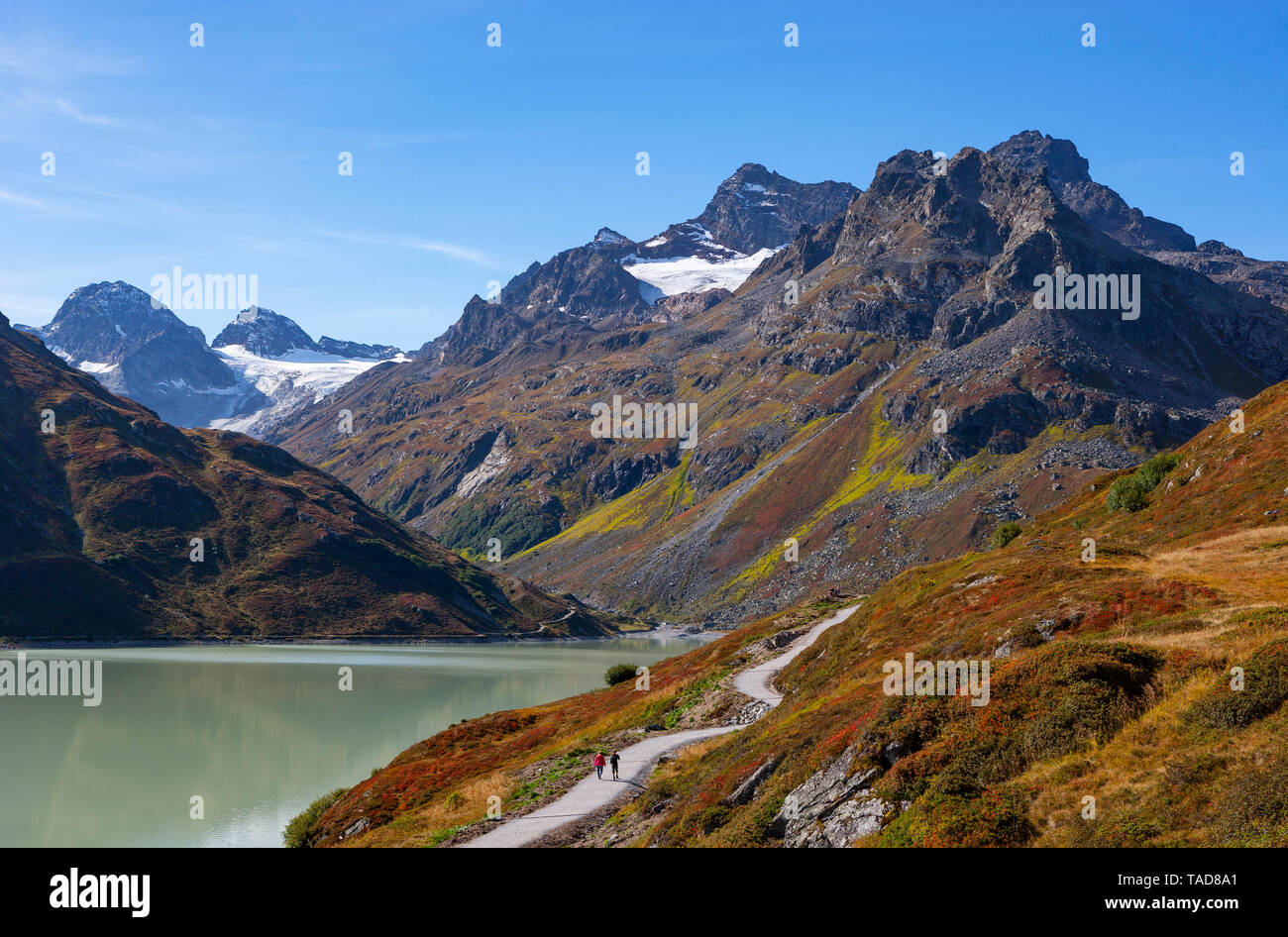 Austria Vorarlberg, Bielerhoehe, Silvretta serbatoio, trail Foto Stock