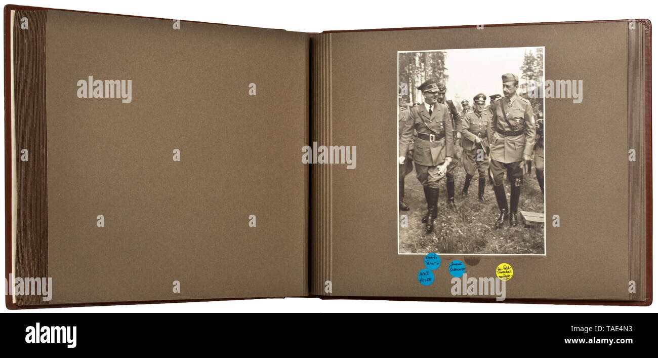 Generale della fanteria Rudolf Schmundt - una presentazione ufficiale album di foto sul oc del xx secolo, Editorial-Use-solo Foto Stock