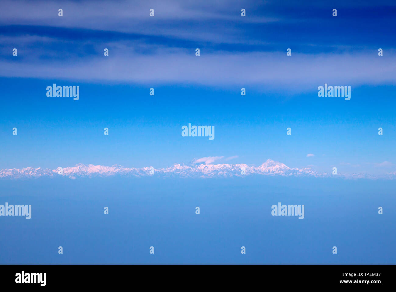 L'Himalaya, nelle nuvole, vista dall'aereo Foto Stock
