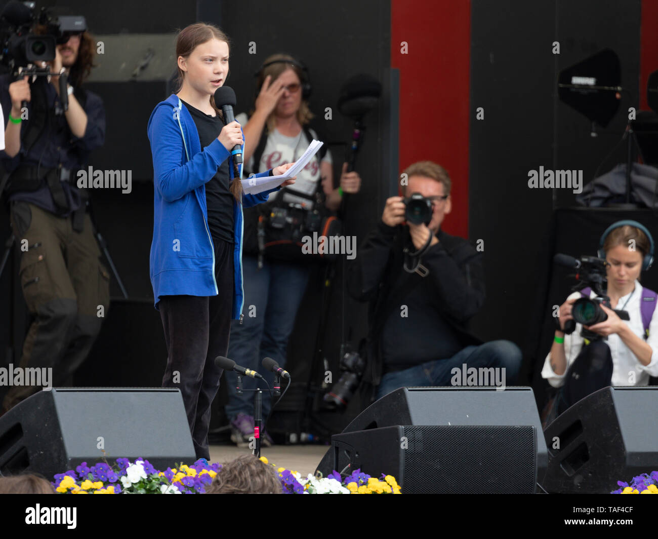 Stoccolma, Svezia. 24 Maggio, 2019. 16-anno-vecchio clima svedese Greta attivista Thunberg dimostrando a Stoccolma il venerdì. Foto Stock