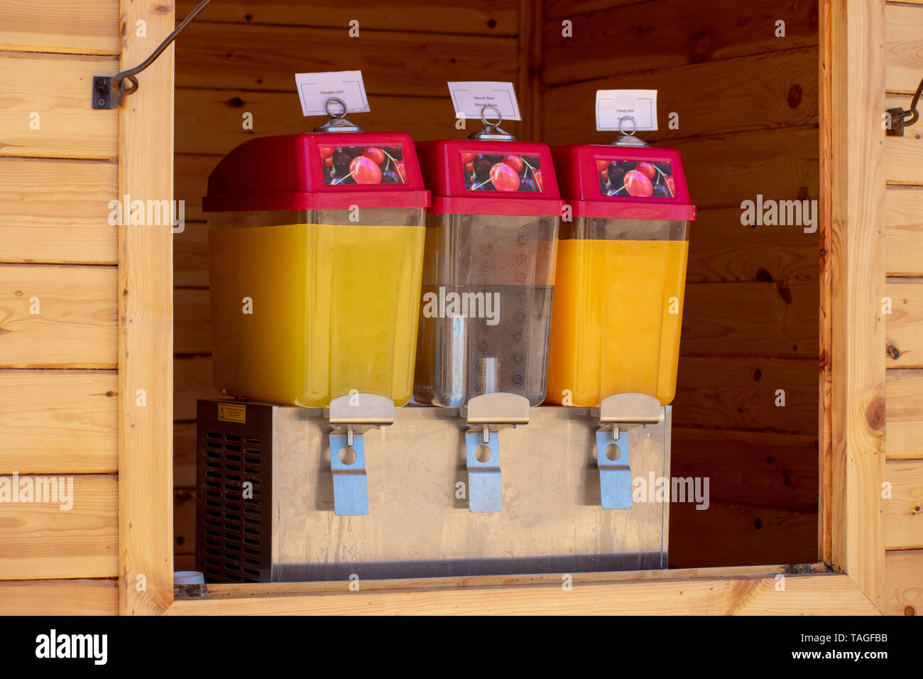 Distributore di bevande in spiaggia Foto Stock
