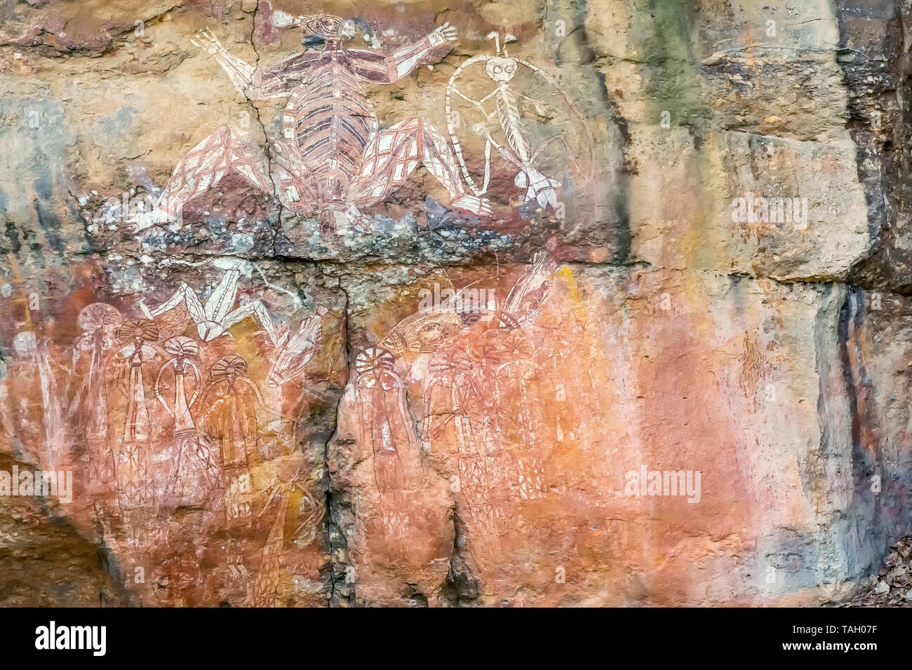 Bella roccia aborigene dipinti a Nourlangie Rock, Kakadu Park, Australia Foto Stock