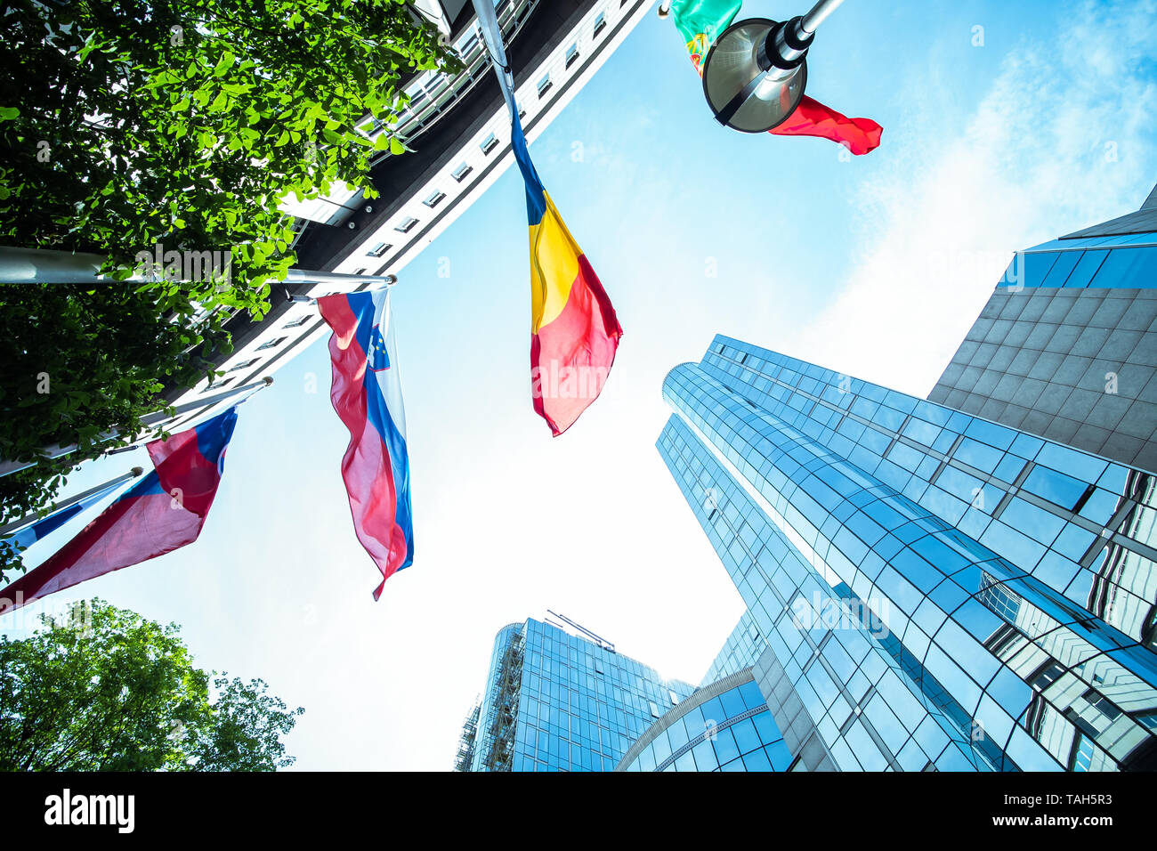 Bandiere al di fuori dell Unione Europea edifici a Bruxelles Foto Stock