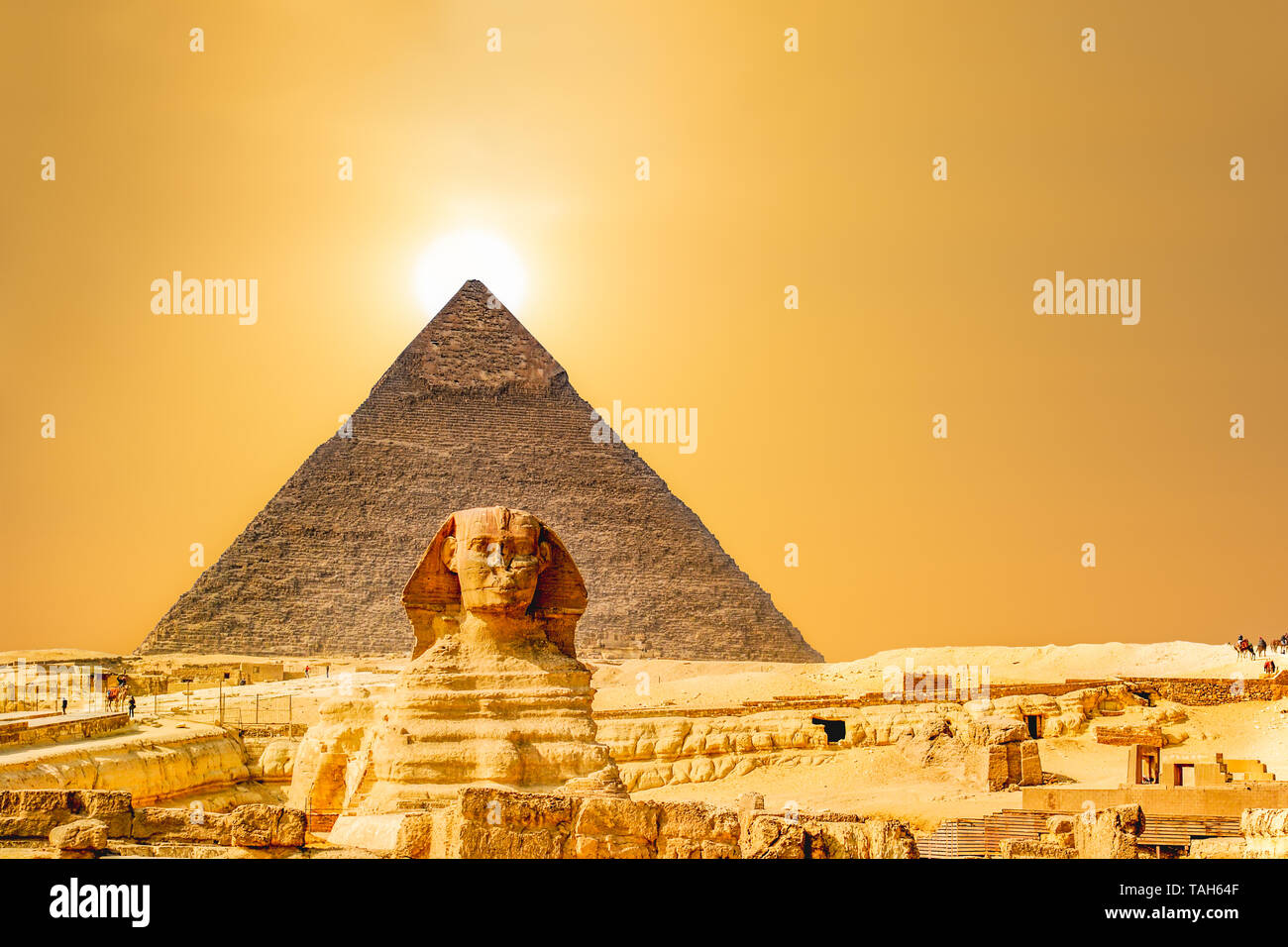 La sfinge e piramide nel Golden Suni,Il Cairo, Egitto Foto Stock