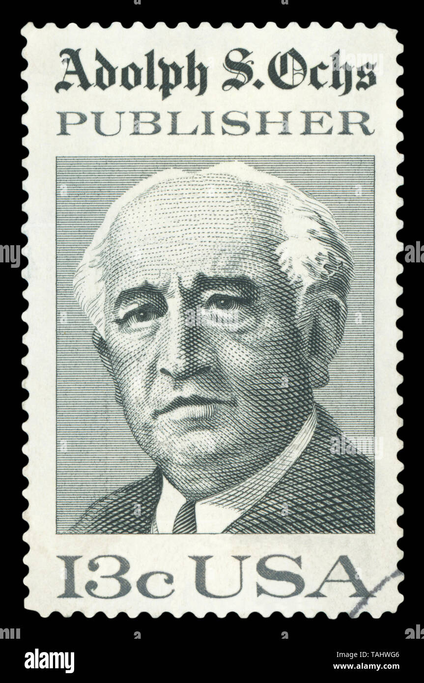 Stati Uniti - circa 1976: timbro stampato da Stati Uniti, mostra Adolph Ochs, circa 1976 Foto Stock