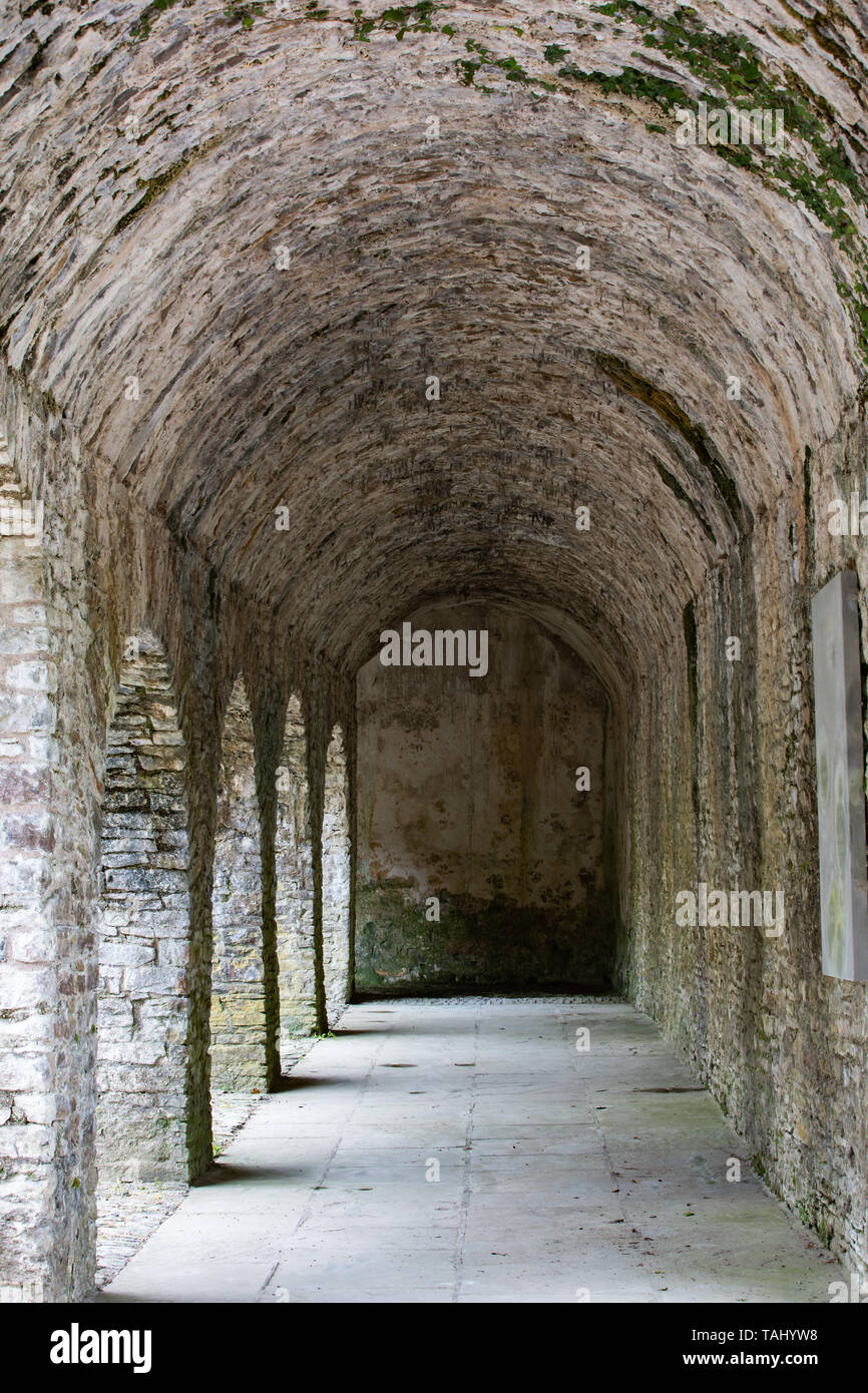 Chiostro a Aberglasney giardini, Carmarthenshire, Wales, Regno Unito Foto Stock