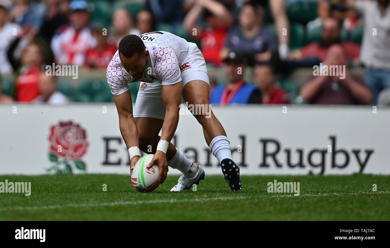 Twickenham. Londra. Regno Unito. 25 maggio 2019. HSBC world Rugby Sevens serie. Dan Norton (Inghilterra) punteggi. 25/05/2019. Credito: Sport In immagini/Alamy Live News Foto Stock