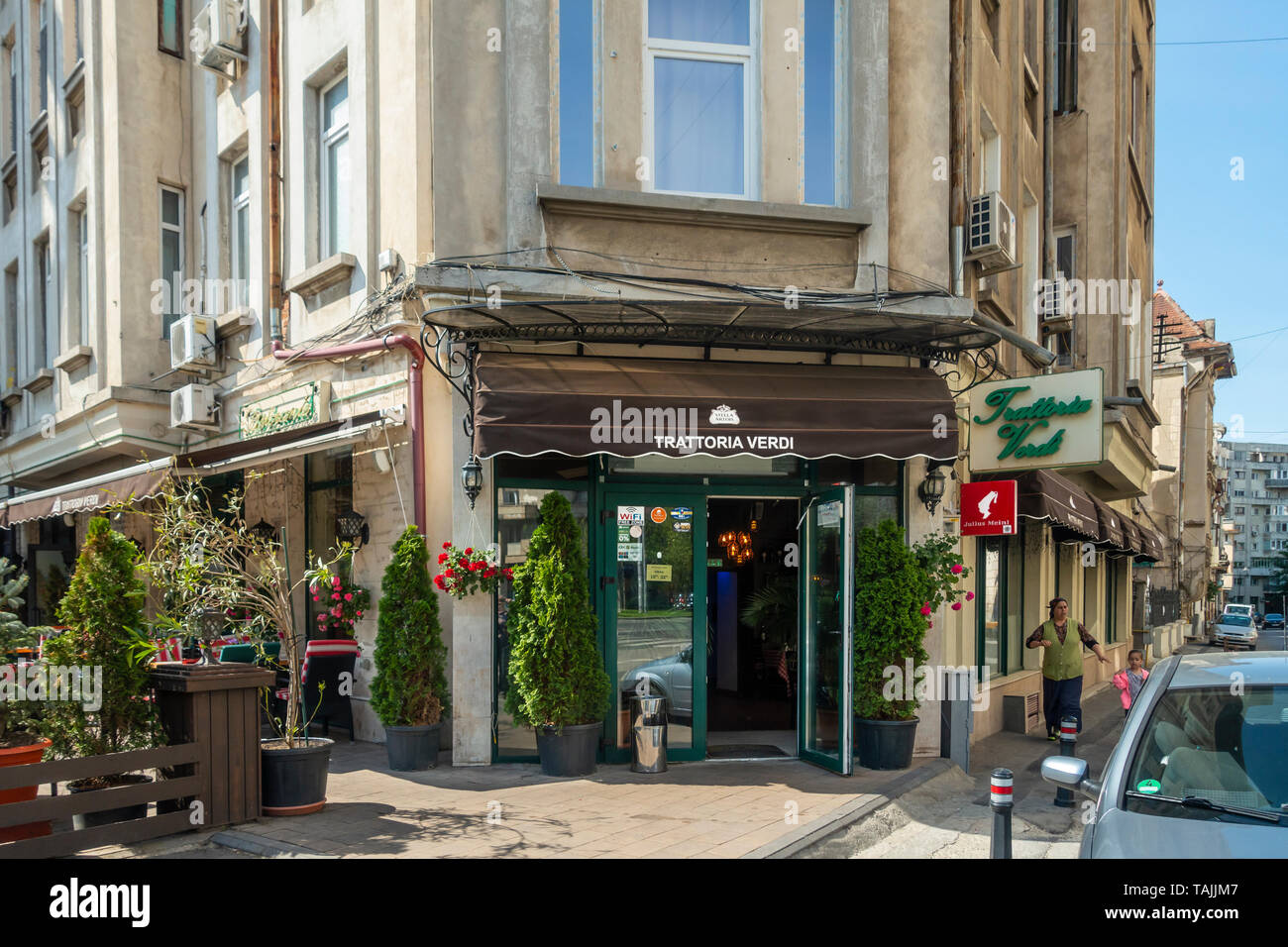Ingresso alla Trattoria Verdi, un ristorante italiano nell'area della città vecchia di Bucarest, Romania Foto Stock