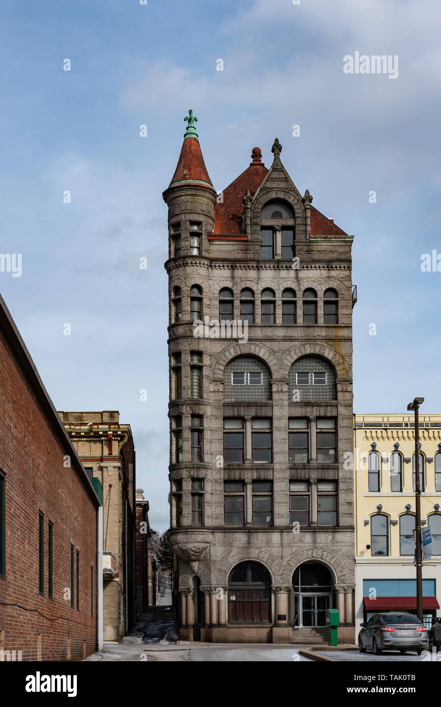 Wheeling, West Virginia/USA-Marzo 7, 2019: storico edificio professionale (originariamente la città Bank Building) è stato costruito nel 1891. Questo a sei piani, Victo Foto Stock