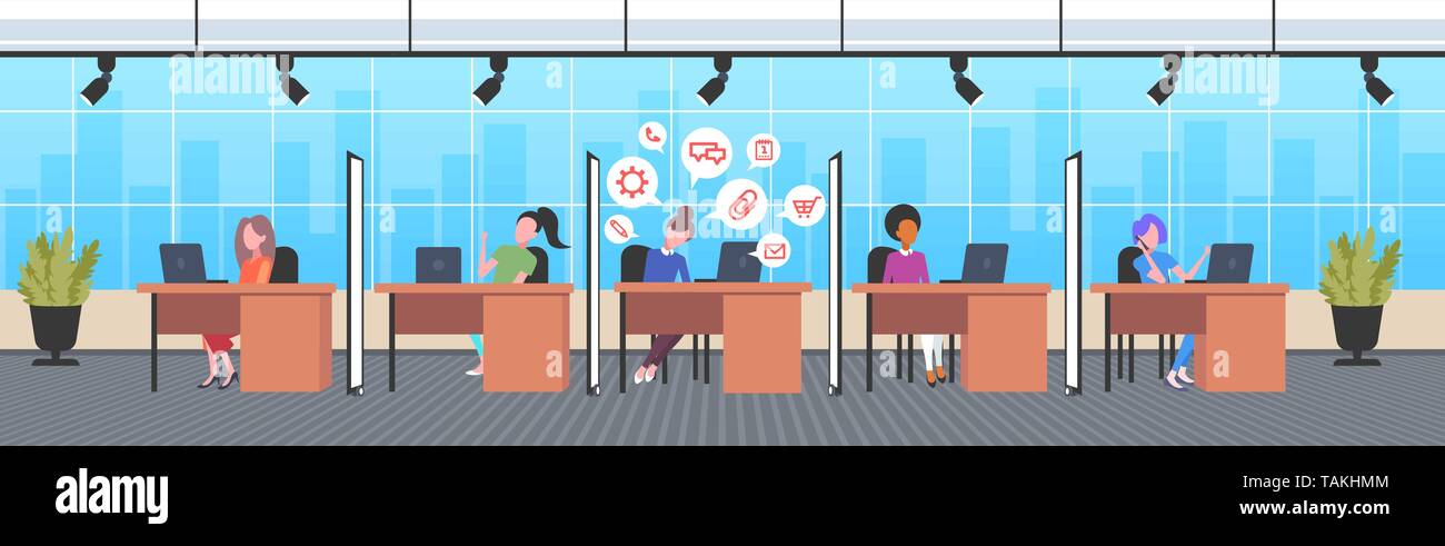 Imprenditrice seduta workplace utilizzando laptop social media network chat online di bolla concetto di comunicazione creative co-centro di lavoro ufficio moderno Illustrazione Vettoriale