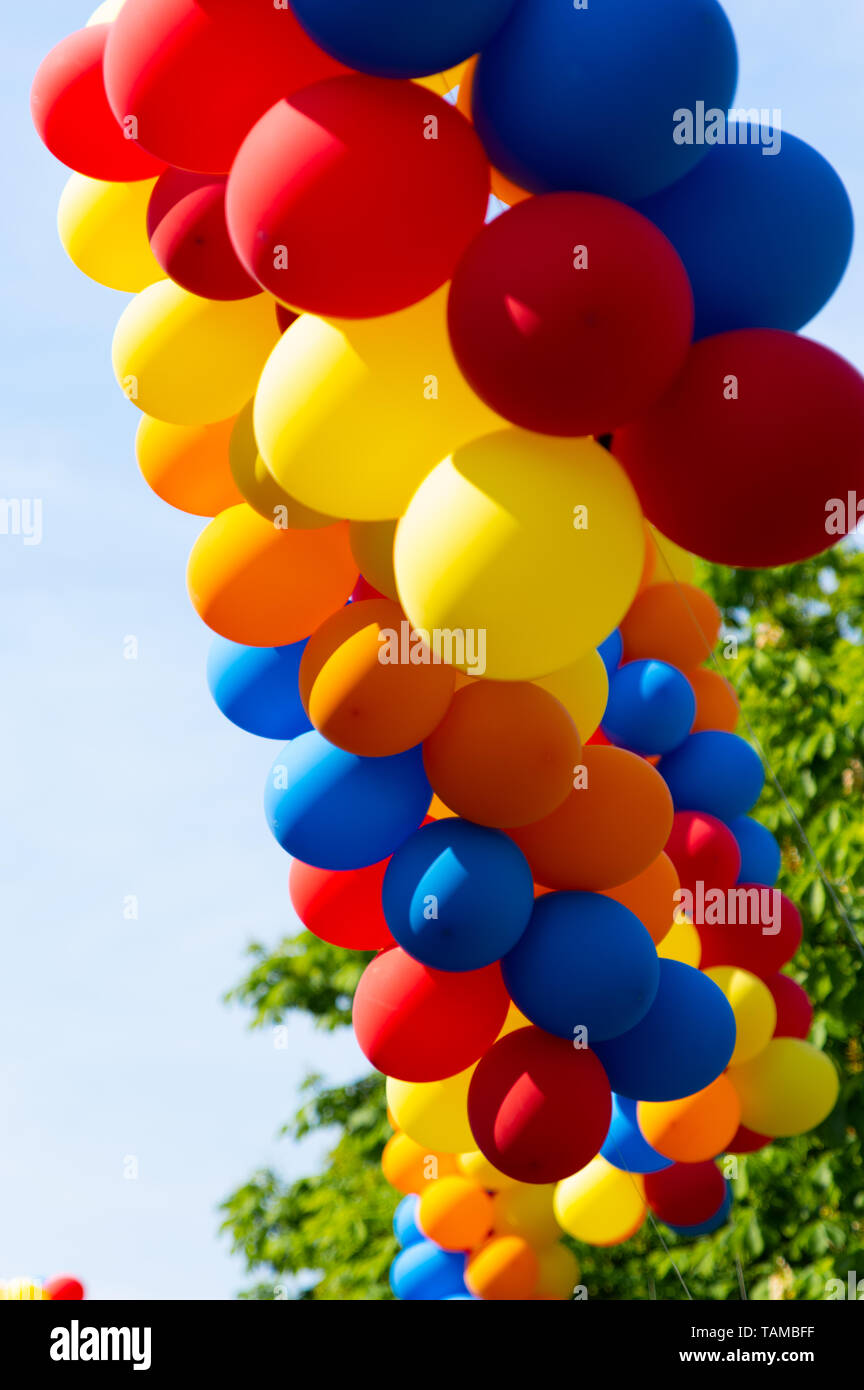 Luftballons im Wind Foto Stock