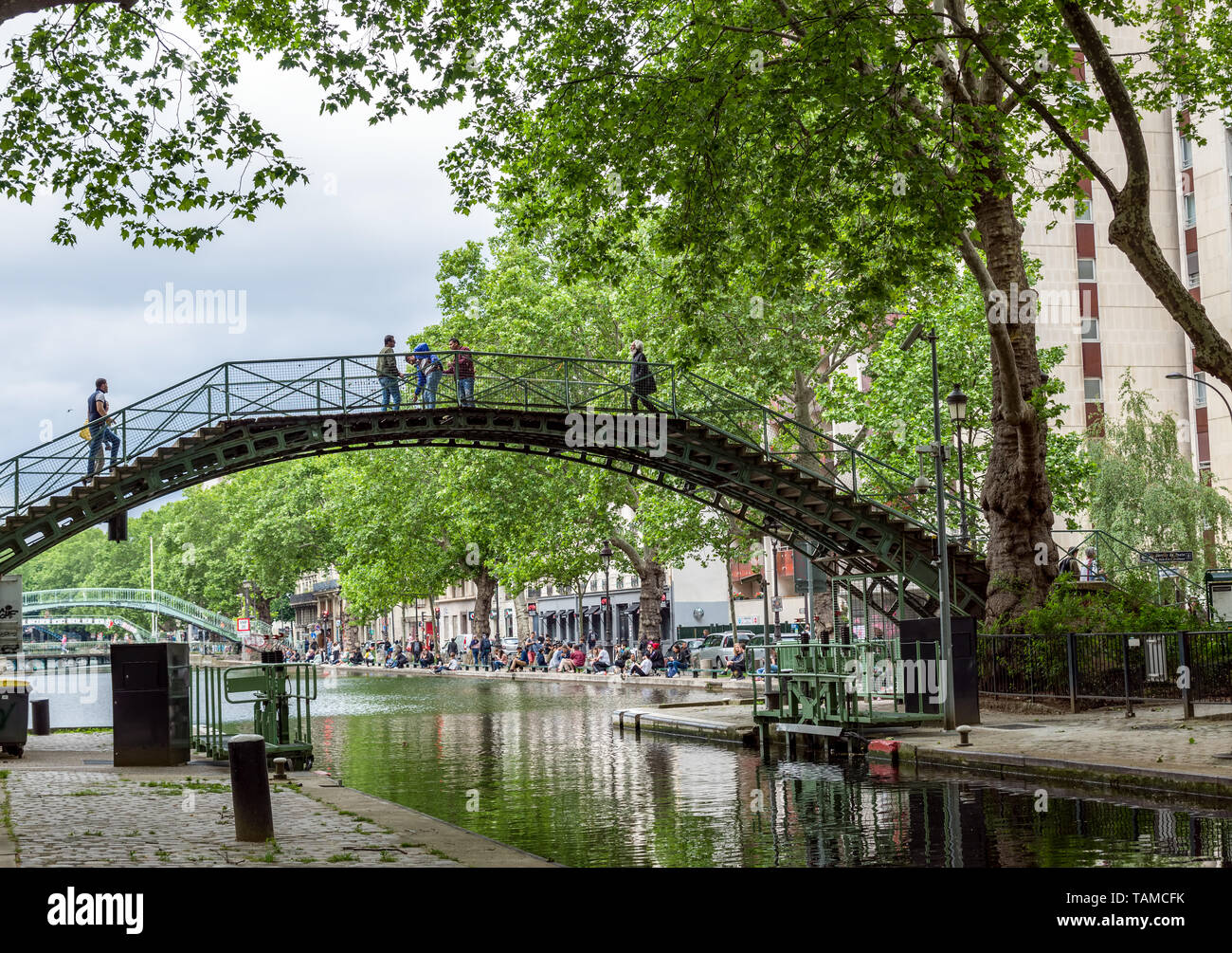 Ponte sul Canal Saint-Martin a Parigi Foto Stock