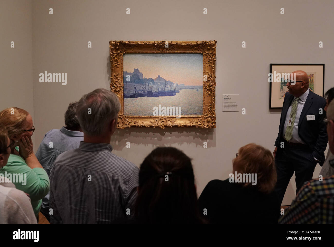 Washington, Stati Uniti d'America. 25 Maggio, 2019. La gente visita la mostra 'l'impressionista's eye' presso il Philadelphia Museum of Art di Philadelphia, Pennsylvania, Stati Uniti, il 25 maggio 2019. Questa esposizione riunisce più di 80 lavori in una varietà di supporti - pittura, scultura, stampe, disegni e pastelli- per illuminare i successi di alcune della storia più amata artisti tra cui Claude Monet, Mary Cassatt, Vincent van Gogh. La mostra resterà aperta fino al 18 agosto. Credito: Liu Jie/Xinhua/Alamy Live News Foto Stock