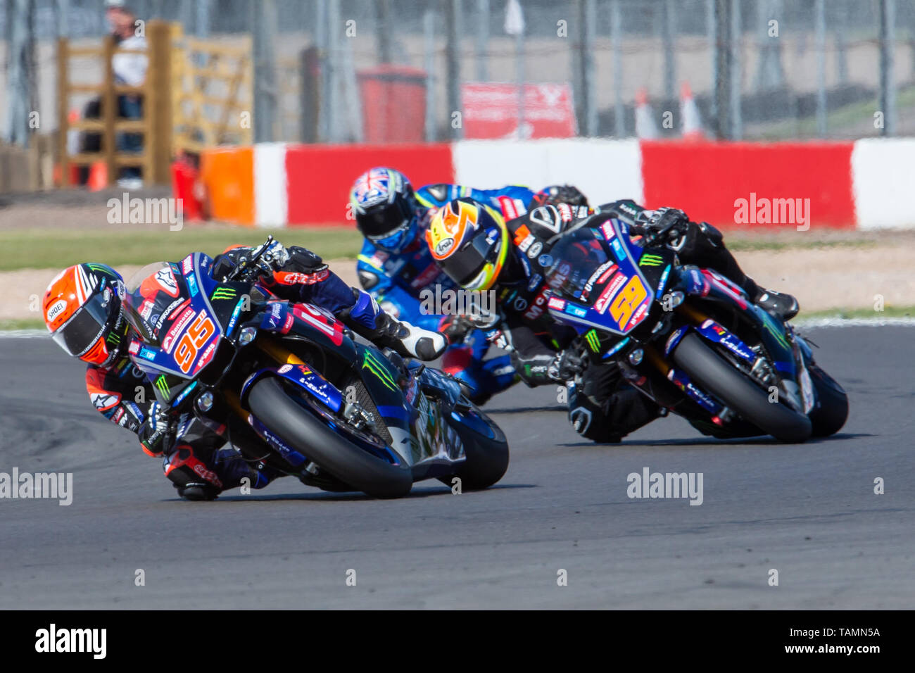 Castle Donington, Leicestershire, Regno Unito. 25 Maggio, 2019. Bennetts British Superbike; Tarran Mackenzie in sella alla sua Yamaha McAMS e Matt Truelove in sella alla sua Yamaha canalette in pratica Credito: Azione Sport Plus/Alamy Live News Foto Stock