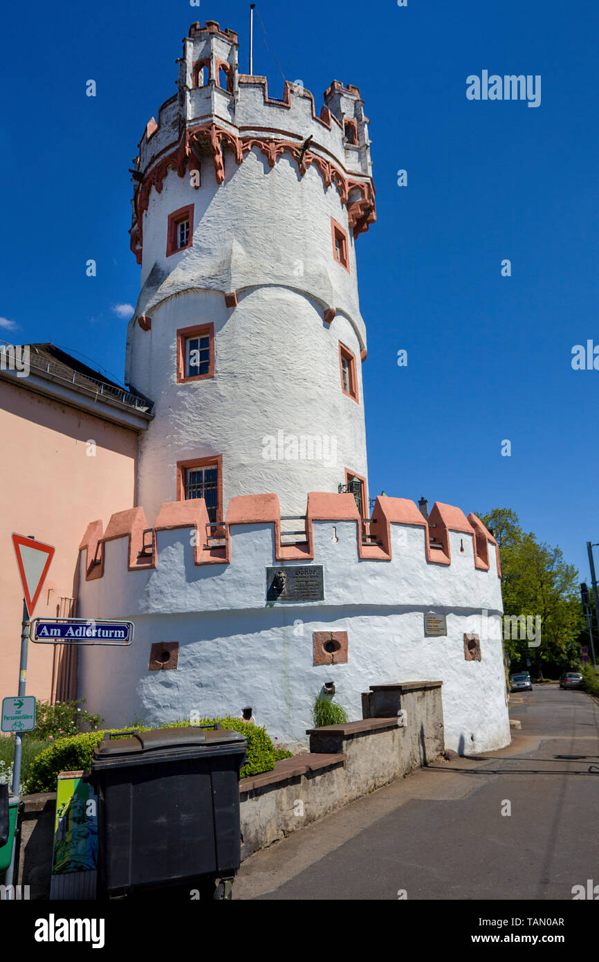 Der Adlerturm, Teil der ehemaligen Stadtbefestigung, Rüdesheim am Rhein, Rheingau-Taunus-Kreis, Oberes Mittelrheintal, Assia, Deutschland | Eagle tow Foto Stock