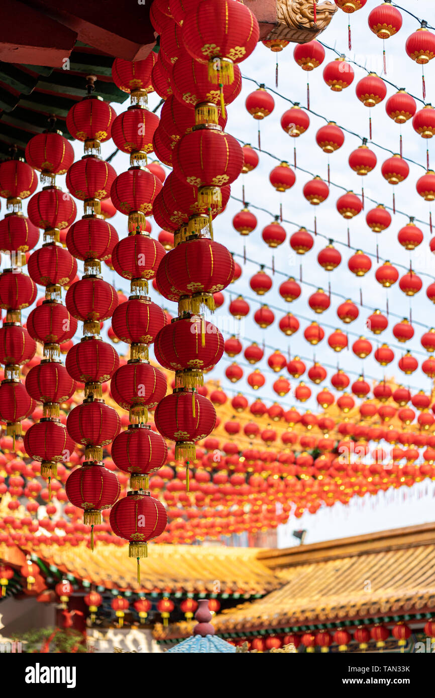 Lanterne rosse decorazione in Thean Hou tempio, Kuala Lumpur, Malesia dove il Thean Hou Tempio è il più antico tempio buddista nel sud-est asiatico Foto Stock