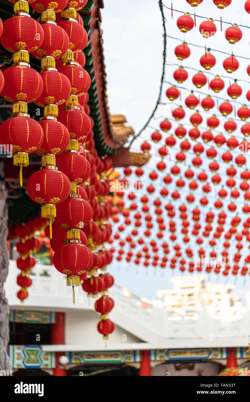 Lanterne rosse decorazione in Thean Hou tempio, Kuala Lumpur, Malesia dove il Thean Hou Tempio è il più antico tempio buddista nel sud-est asiatico Foto Stock