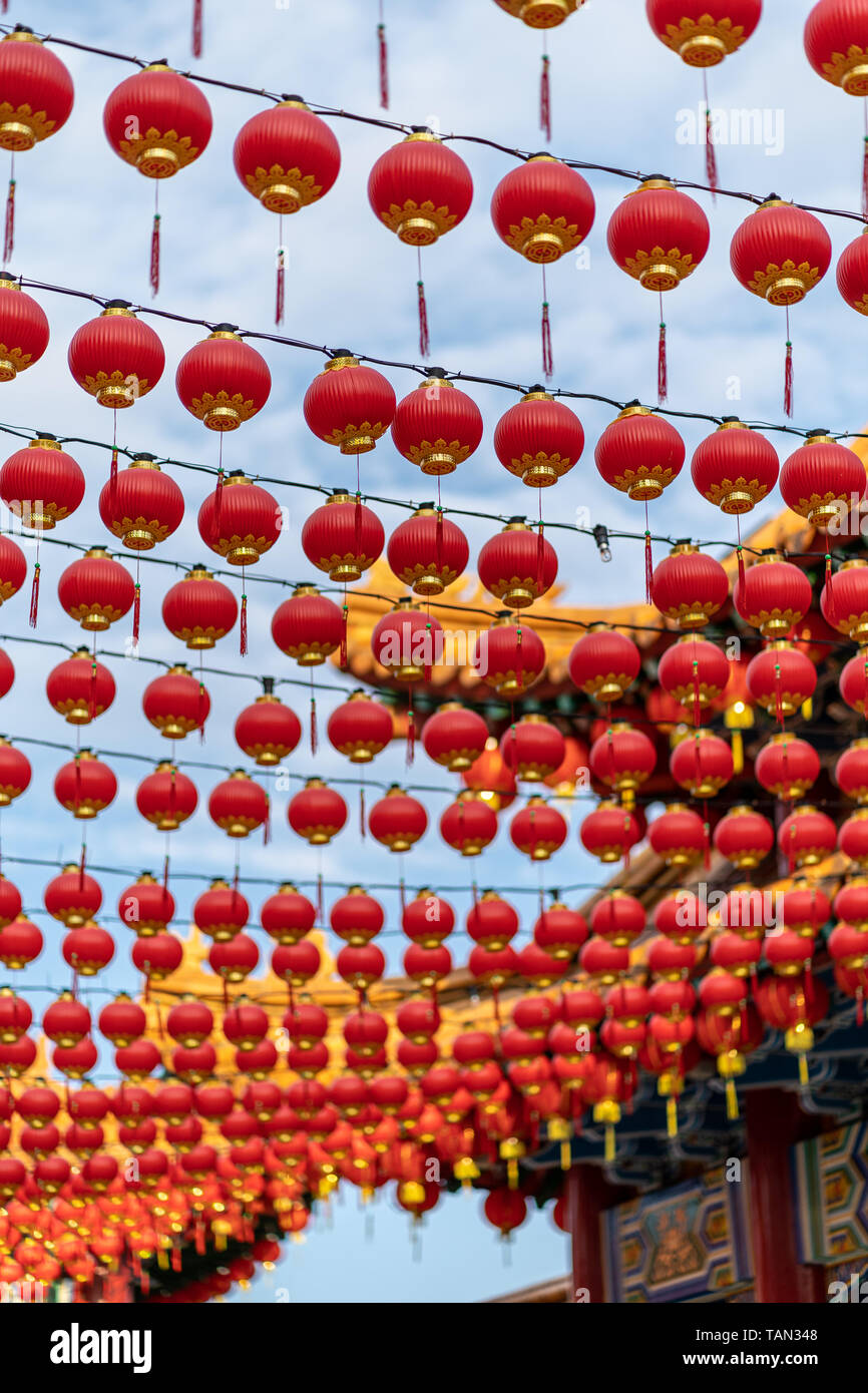 Lanterne rosse decorazione in Thean Hou tempio, Kuala Lumpur, Malesia dove il Thean Hou Tempio è il più antico tempio buddista nel sud-est asiatico Foto Stock