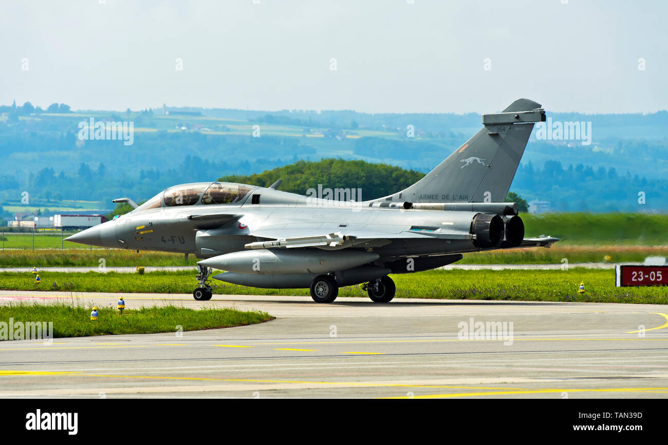 Forza Aerea francese Dassault Rafale B 4-FU SPA 81 aerei da combattimento, presentazione sul Payerne aerodromo militare, Payerne, Vaud, Svizzera Foto Stock