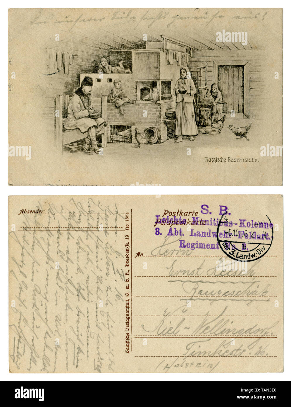 German Historical cartolina: Russo country house, Famiglia accanto a una tipica stufa di mattoni all'interno di una capanna in legno. La prima guerra mondiale del 1914-1918, Germania Foto Stock