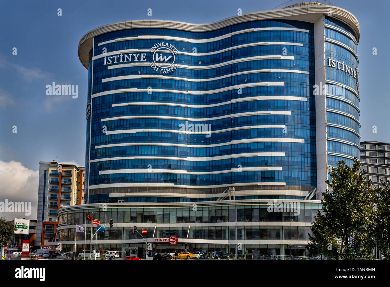 Esenyurt, Istanbul / Turchia - 02 Aprile 2019: Istinye University Hospital vista esterna Foto Stock