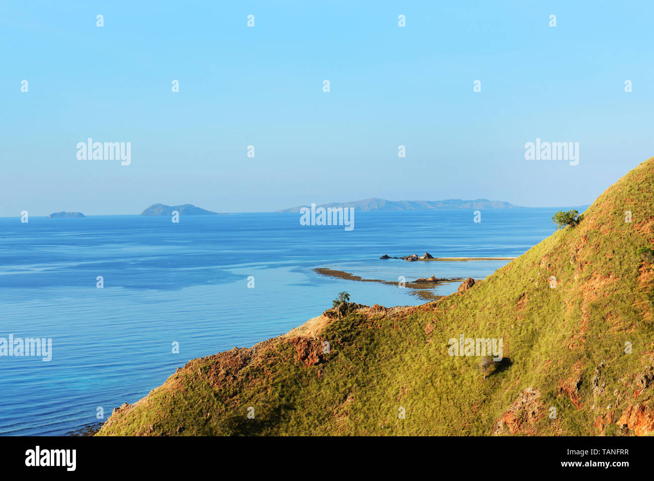 Viste della X Pirati campe su Sebayur Besar Island in Komodo N. P. Foto Stock