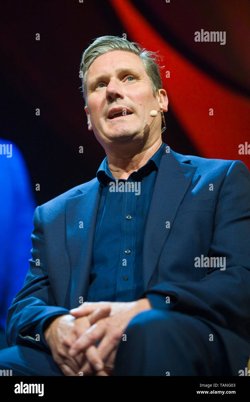 Sir Keir Starmer MP Partito laburista britannico politico e barrister parlando sul palco al Festival di Fieno Hay-on-Wye Powys Wales UK Foto Stock