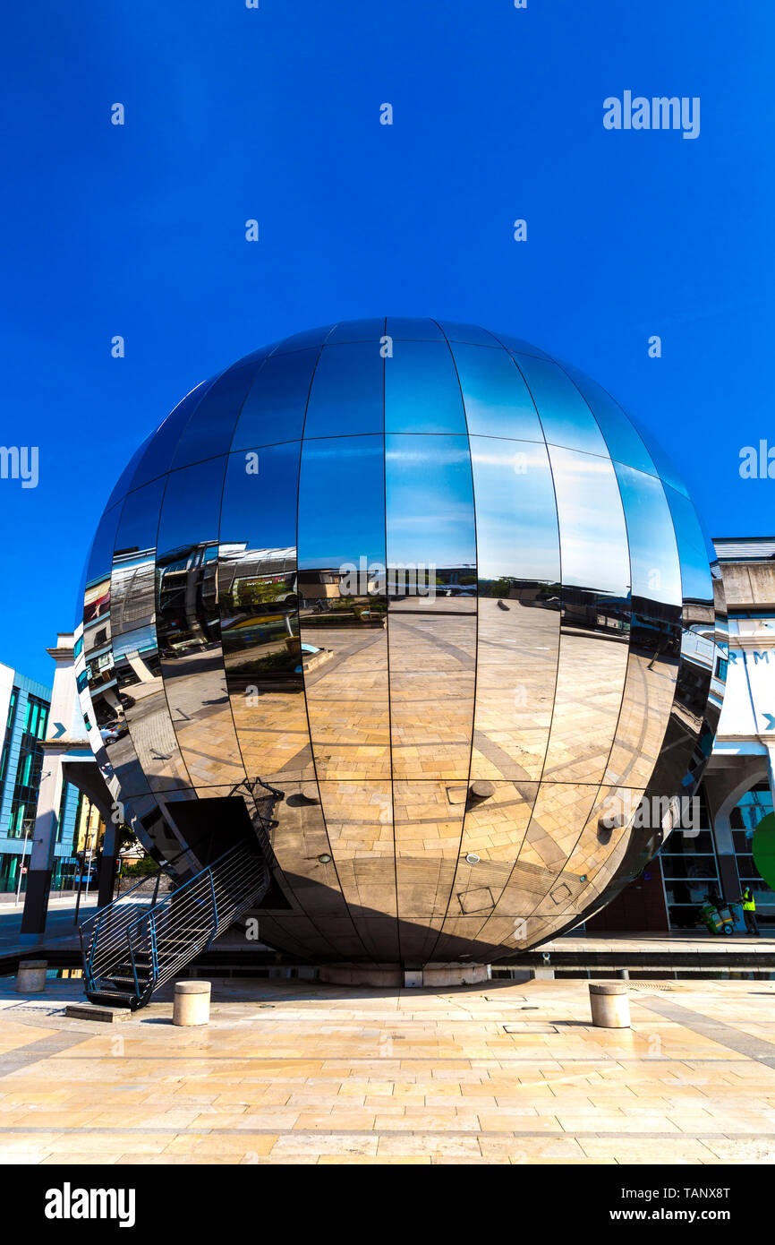 Il Planetarium, abbiamo il curioso (precedentemente At-Bristol) Science Center at Millennium Square, Bristol, Regno Unito Foto Stock