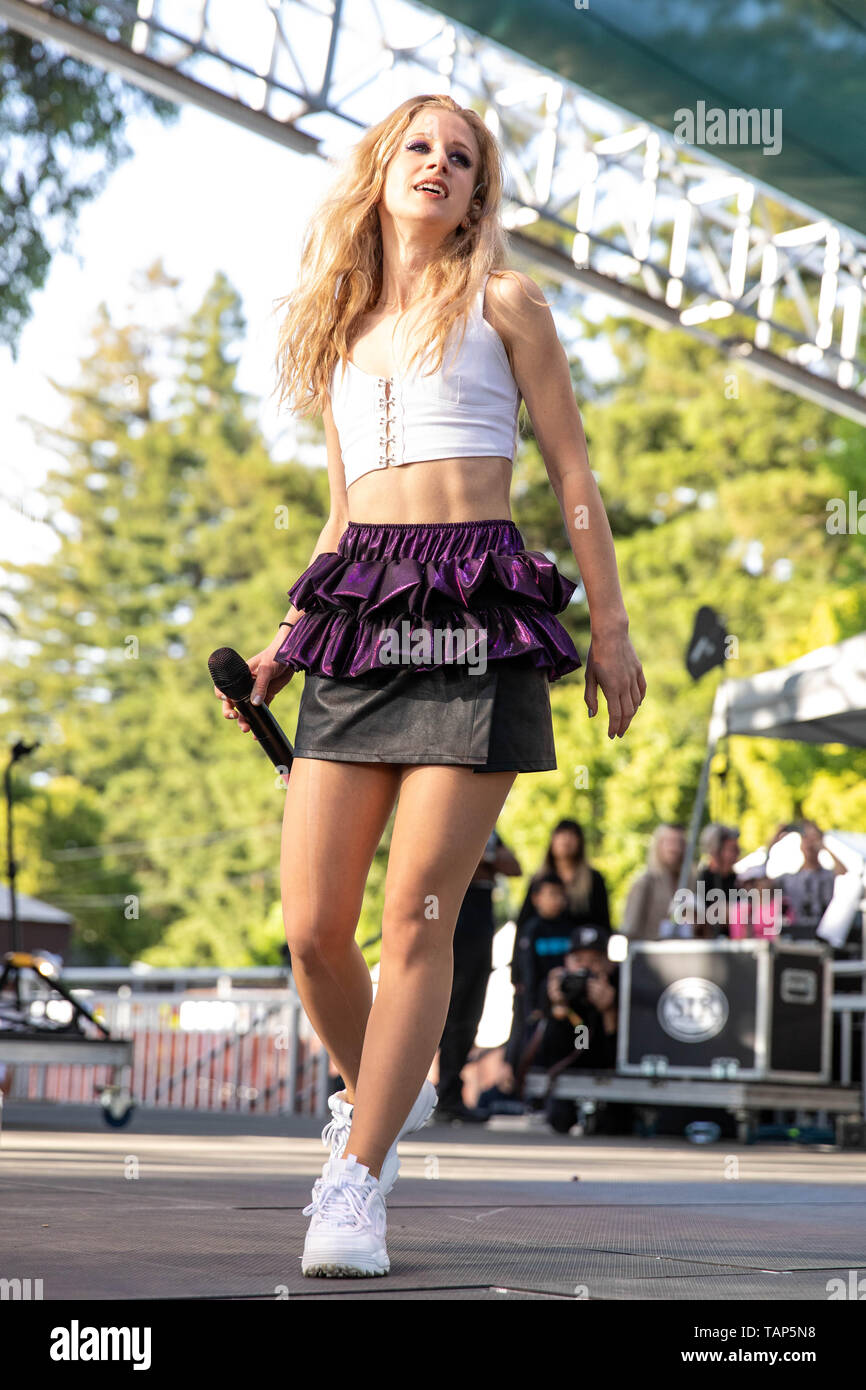 25 maggio 2019 - Napa California, Stati Uniti - SAMANTHA GONGOL di Marian Hill durante la BottleRock Music Festival in Napa California (credito Immagine: © Daniel DeSlover/ZUMA filo) Foto Stock