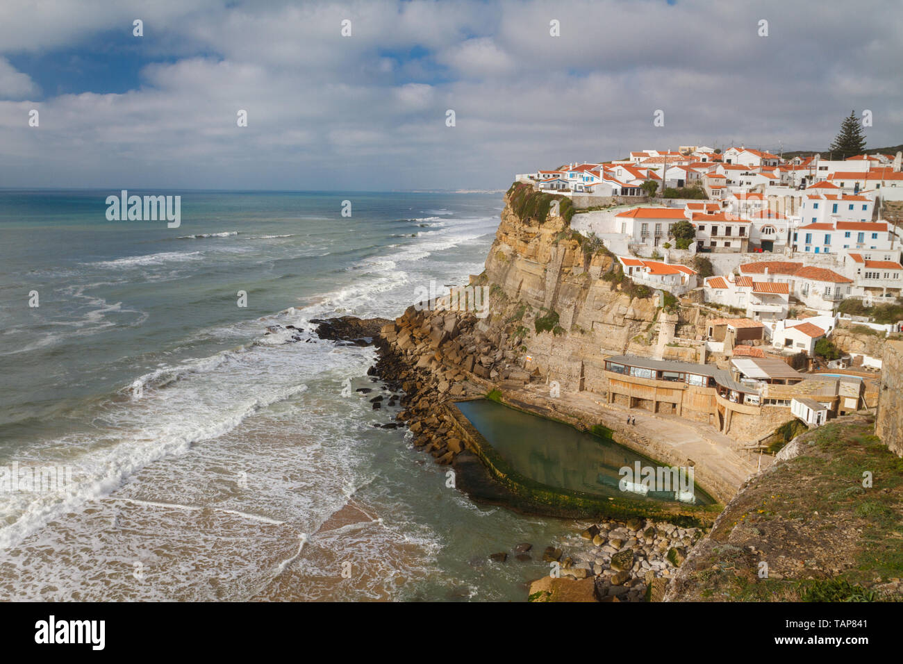 Azenhas do Mar- Una città di mare nel comune di Sintra, Portogallo Foto Stock
