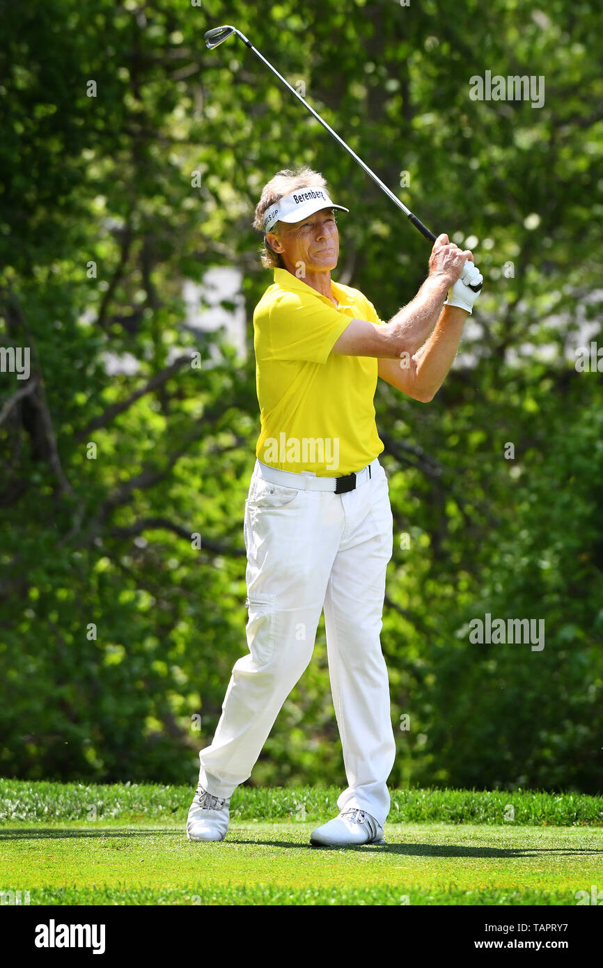 Rochester, NY, STATI UNITI D'AMERICA. 26 Maggio, 2019. Bernhard Langer durante il round finale a giocare al 2019 KitchenAid Senior PGA Championship a Oak Hill East campo da golf a Oak Hill Country Club a Rochester, New York. Foto di Alan Schwartz/Cal Sport Media/Alamy Live News Foto Stock
