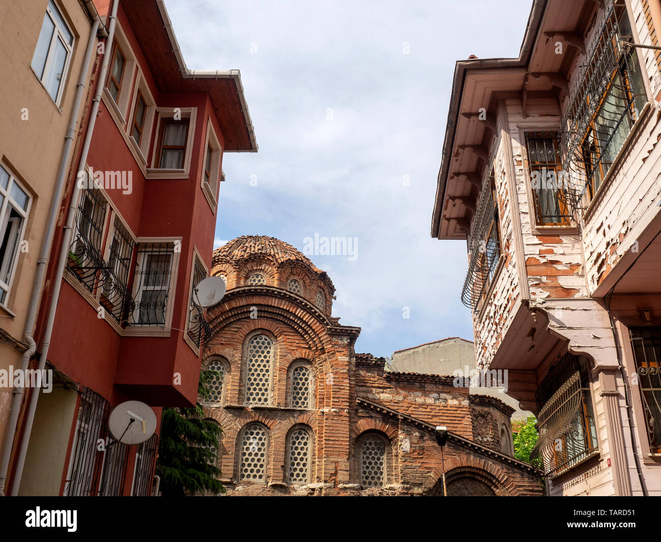 Eski Imaret Mosque (turco: Eski Imaret Camii) è un ex chiesa ortodossa orientale convertita in una moschea da parte degli Ottomani.La chiesa bizantina è stata trovata Foto Stock
