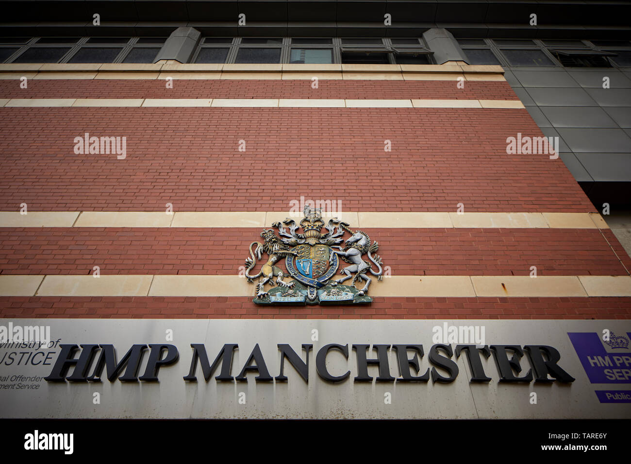 Esterno HM Prison Manchester ad alta sicurezza categoria maschile una prigione azionato Her Majesty's Prison Service a cui si fa comunemente riferimento Strangeways Foto Stock