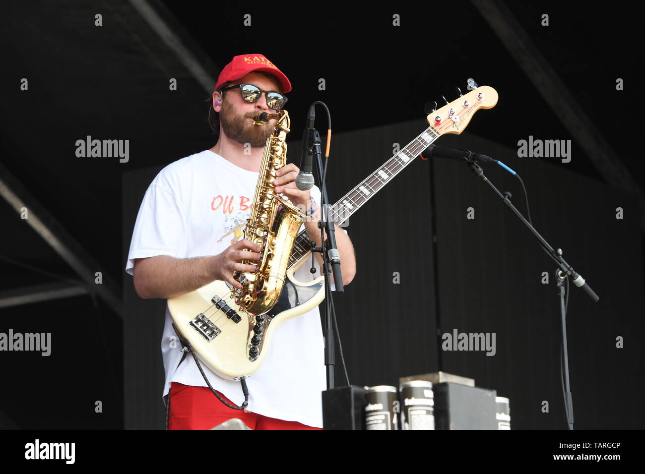 La vita facile band è mostrato esibirsi sul palco durante un 'live' aspetto di concerto. Foto Stock