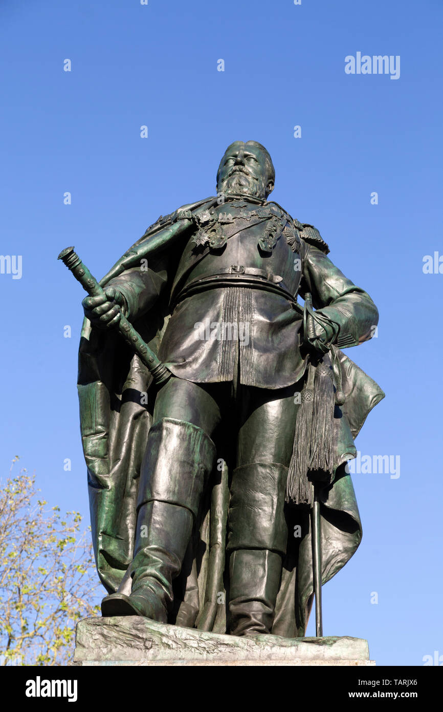 Statua di Kaiser Friedrich III (Federico III), l'imperatore di Germania, a Wiesbaden, la capitale dello stato di Hesse, Germania. Foto Stock